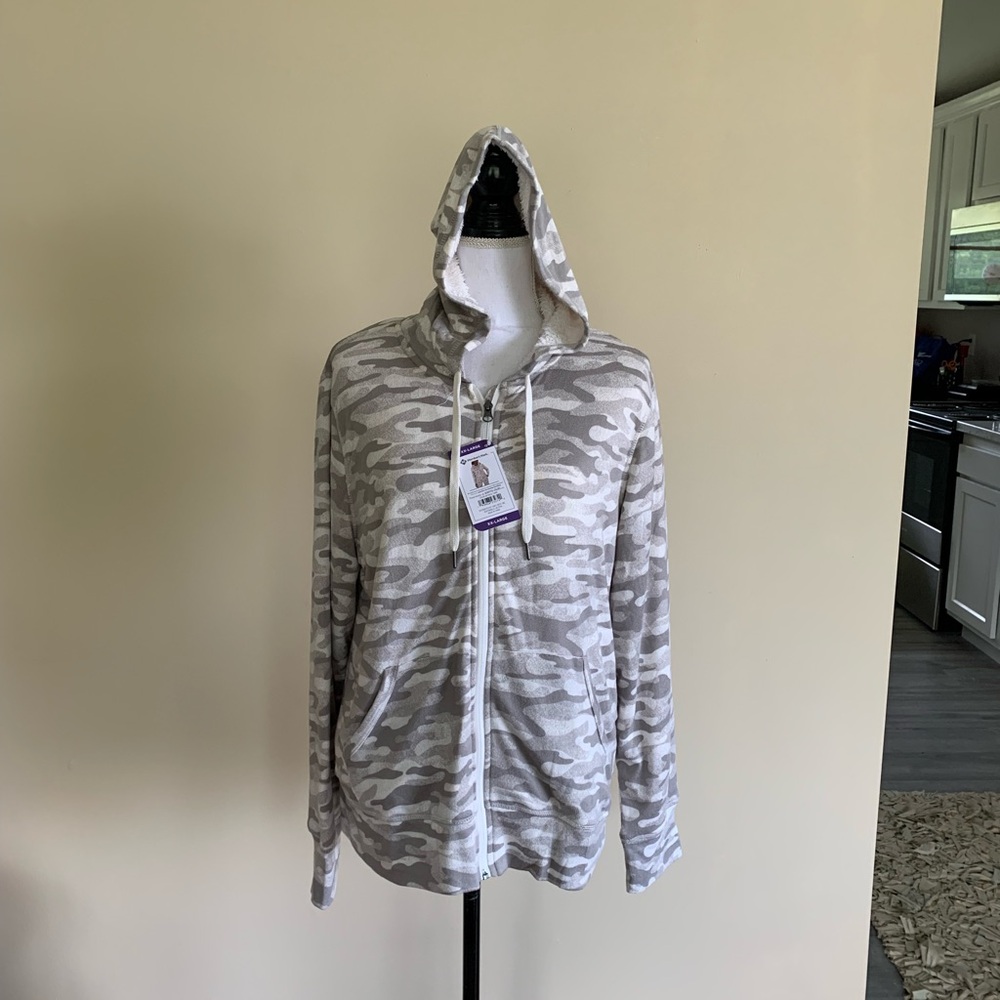 New XXL Camouflage Zip-Up Sherpa Lined Jacket